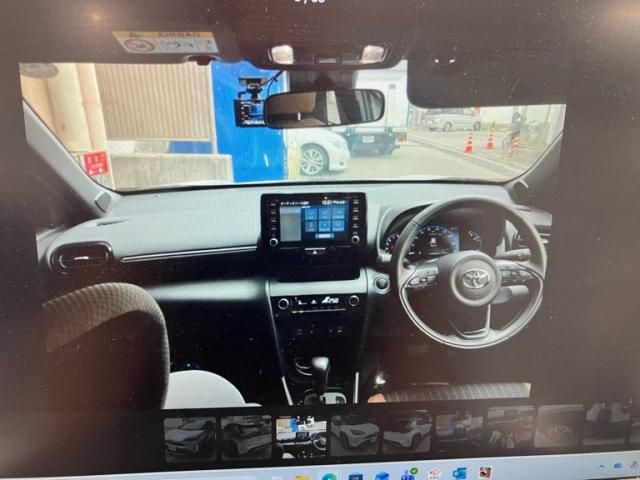 YARIS CROSS