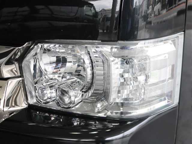 HIACE van 4WD