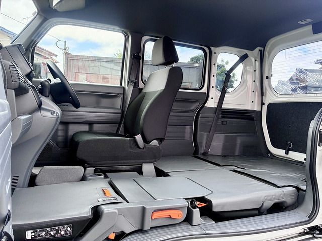 N-VAN