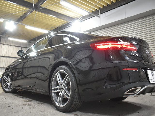 MERCEDES BENZ E class coupe