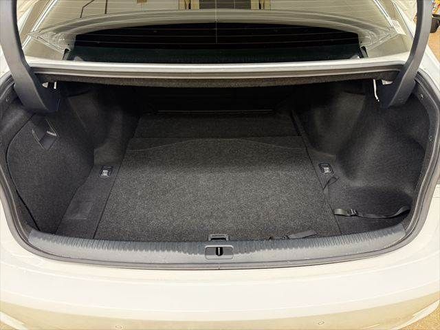 LEXUS IS300h