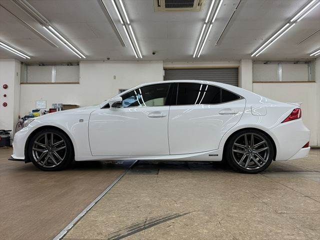 LEXUS IS300h