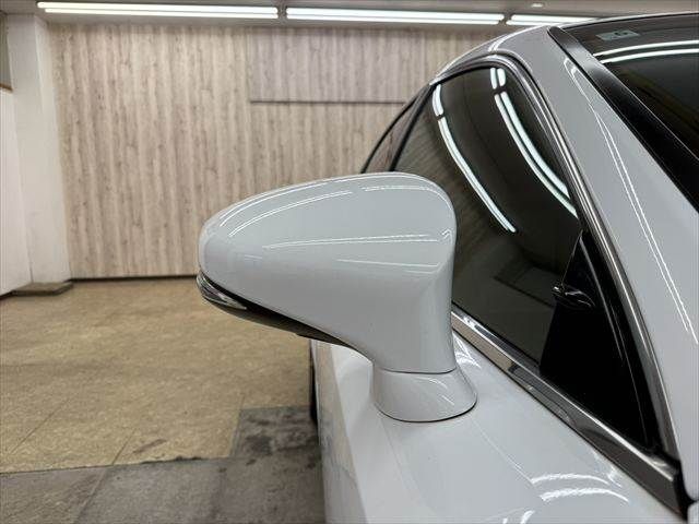 LEXUS IS300h