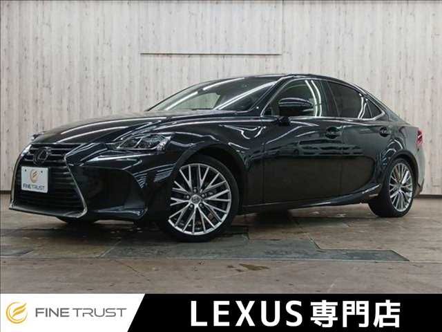 LEXUS IS300h AWD