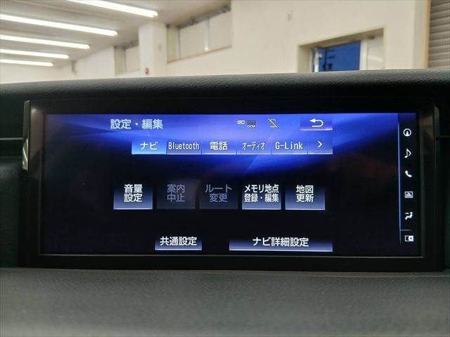 LEXUS IS300h AWD