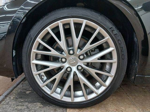 LEXUS IS300h AWD