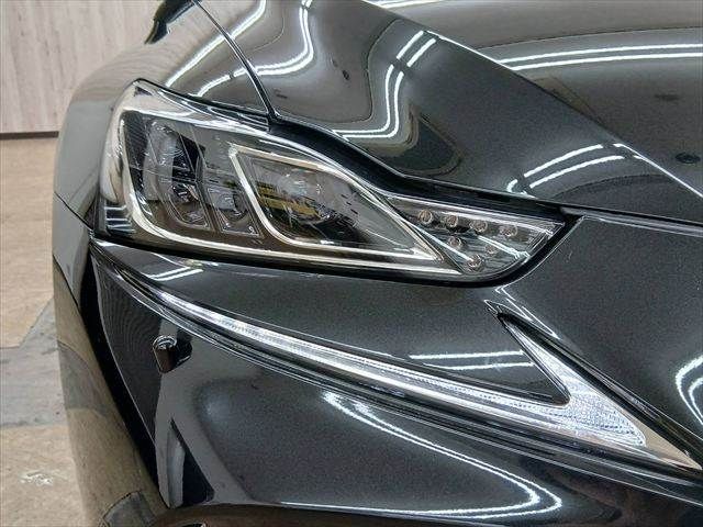 LEXUS IS300h AWD