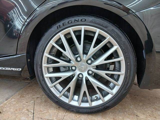 LEXUS IS300h AWD