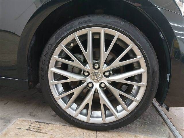 LEXUS IS300h AWD
