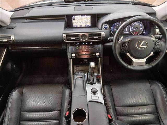 LEXUS IS300h