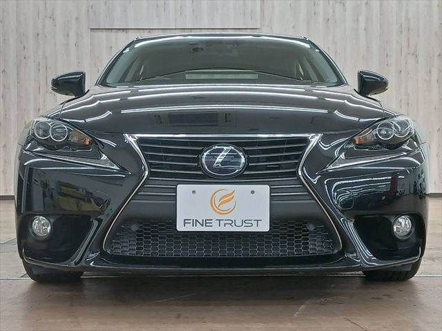 LEXUS IS300h