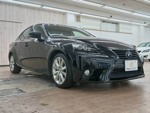 LEXUS IS300h