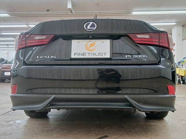 LEXUS IS300h