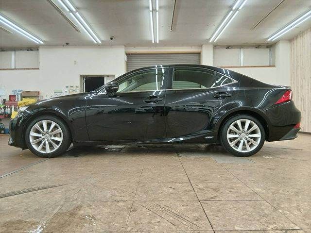 LEXUS IS300h