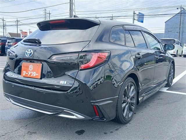 COROLLA TOURING HYBRID