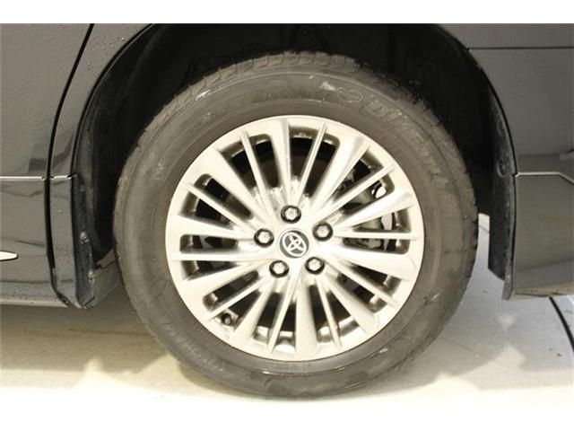 ALPHARD hybrid 4WD