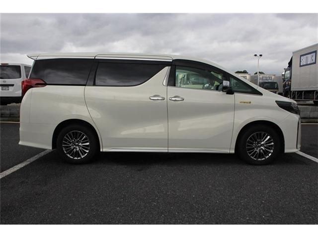 ALPHARD hybrid 4WD