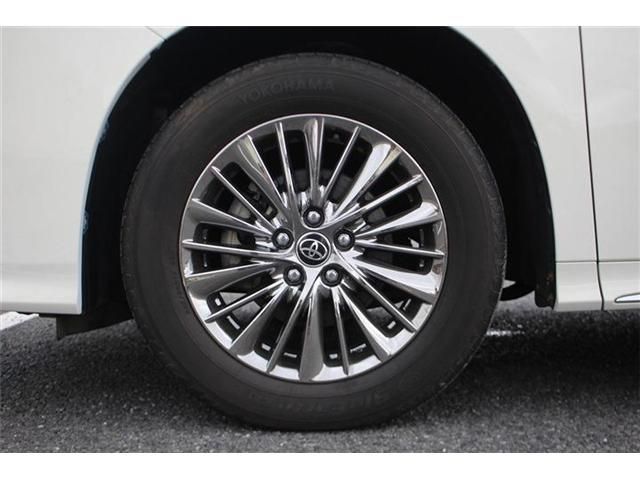 ALPHARD hybrid 4WD