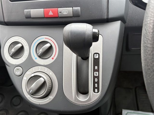 MIRA van 4WD