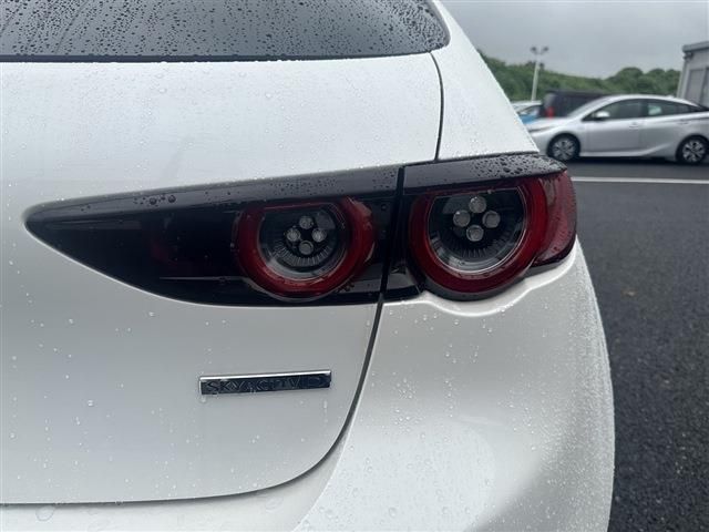 MAZDA3 FASTBACK