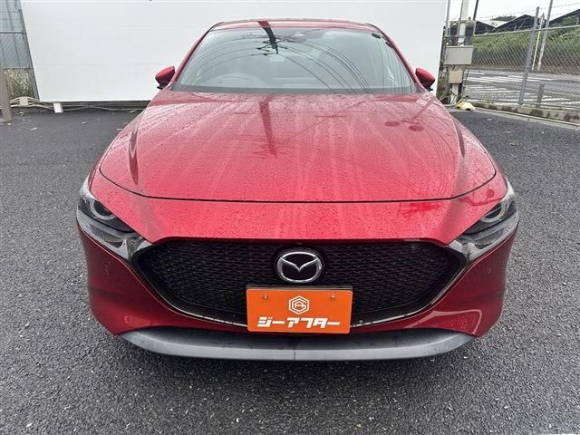 MAZDA3 FASTBACK