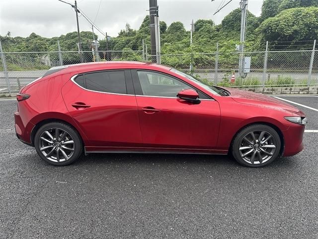 MAZDA3 FASTBACK