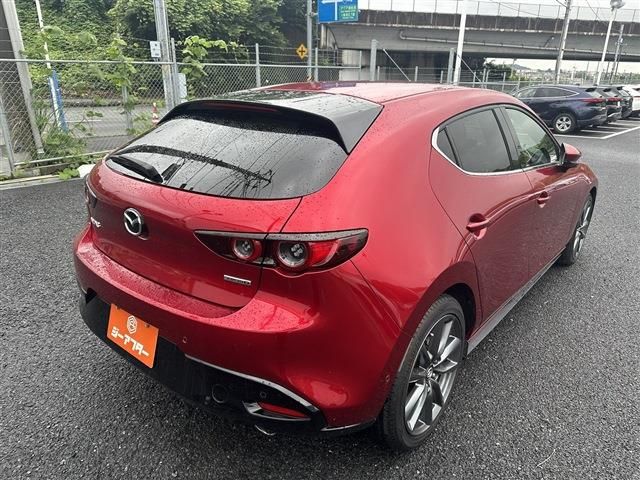 MAZDA3 FASTBACK
