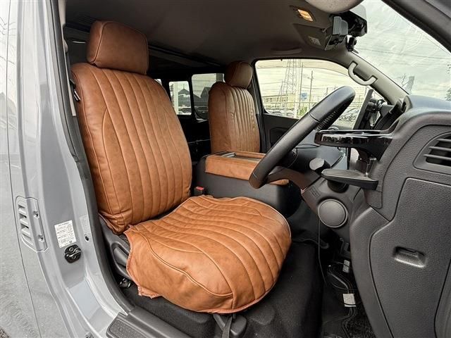 CARAVAN van 2WD