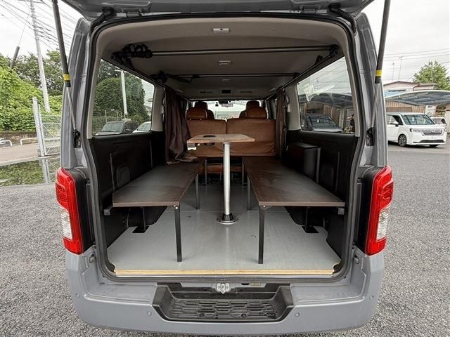 CARAVAN van 2WD