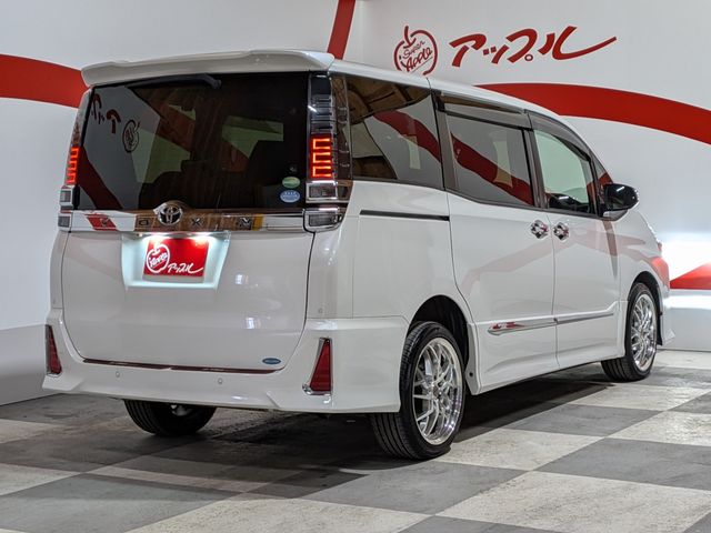 VOXY 4WD