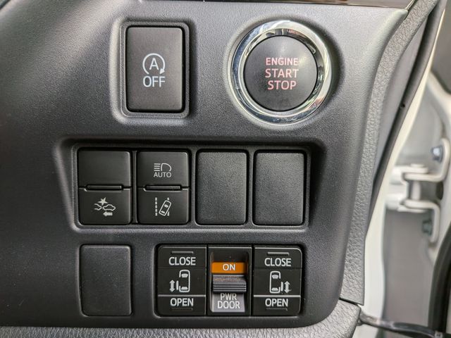 VOXY 4WD