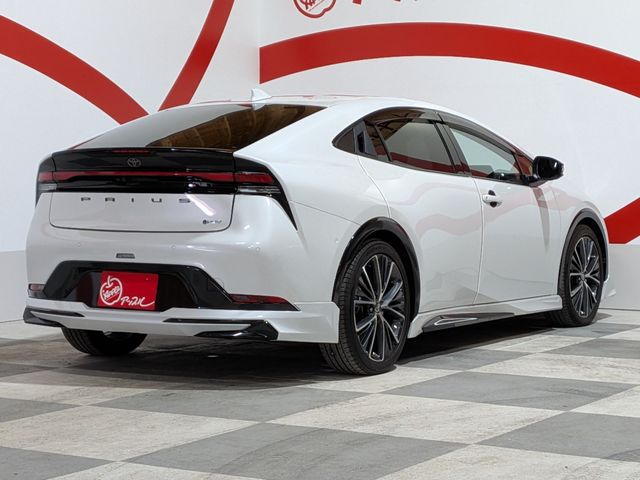 PRIUS 4WD