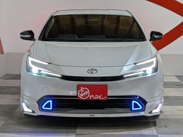 PRIUS 4WD