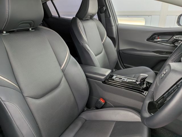 PRIUS 4WD