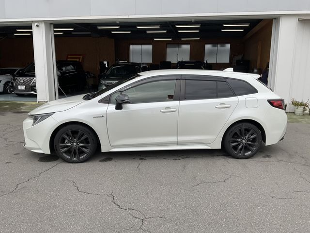 COROLLA TOURING HYBRID 4WD