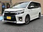VOXY HYBRID