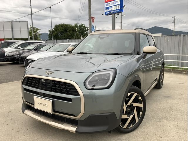 MINI COUNTRYMAN