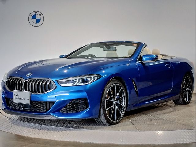 BMW 8series open