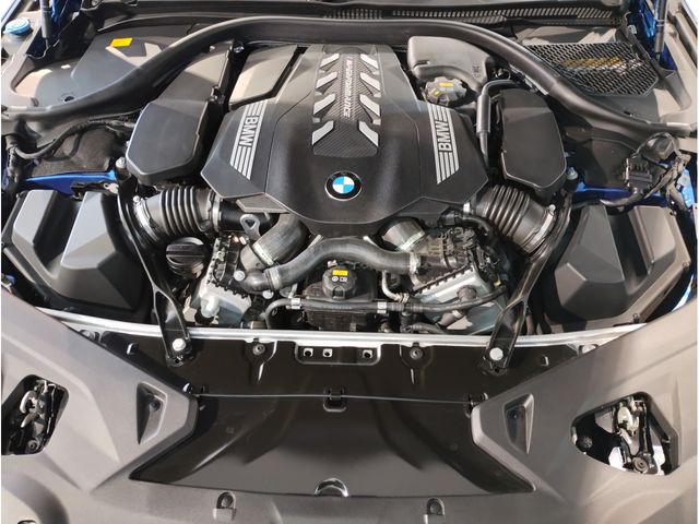 BMW 8series open
