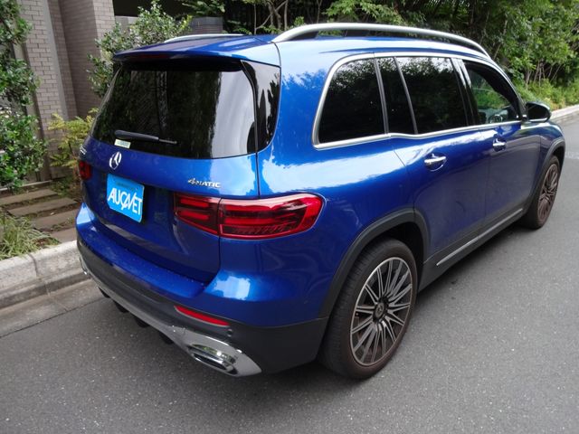 MERCEDES BENZ GLB