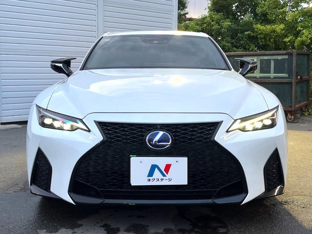 LEXUS IS300h