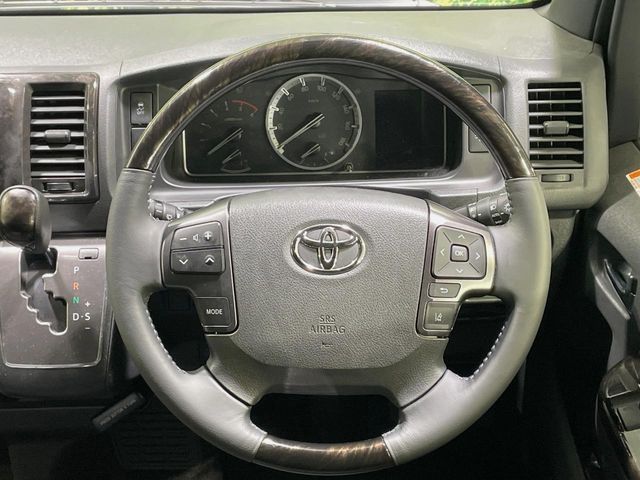HIACE van 2WD