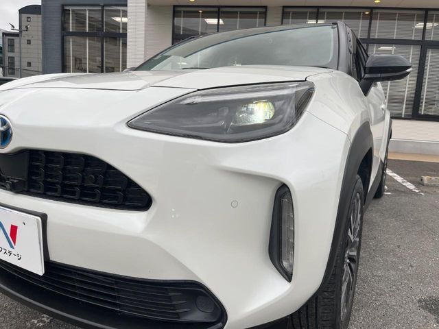 YARIS CROSS HYBRID