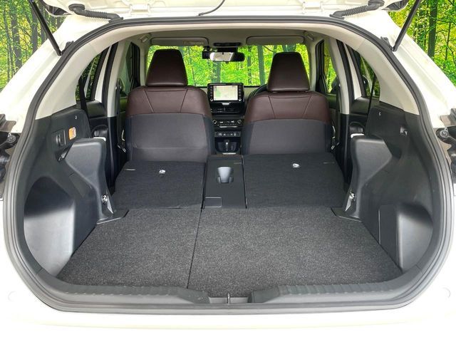 YARIS CROSS HYBRID