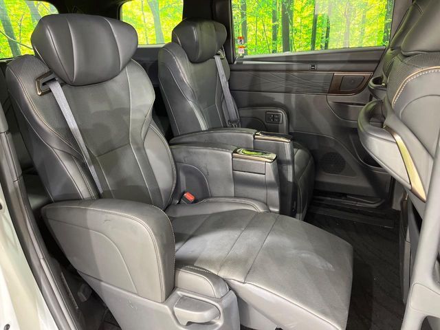 ALPHARD hybrid