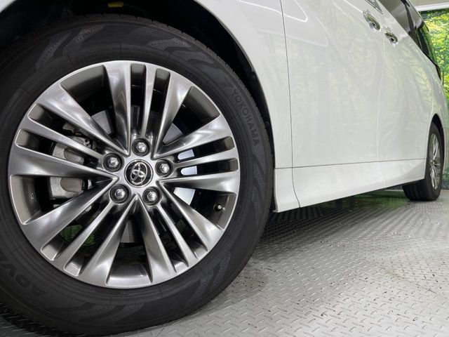 ALPHARD hybrid
