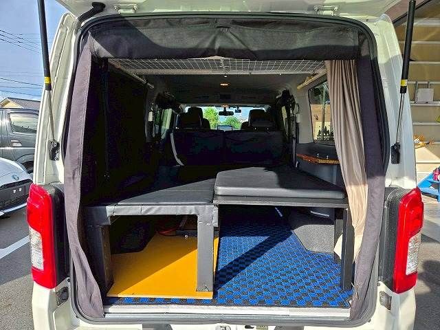 NV350 CARAVAN 4WD