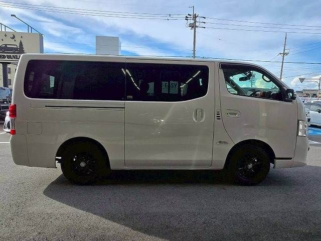 NV350 CARAVAN 4WD