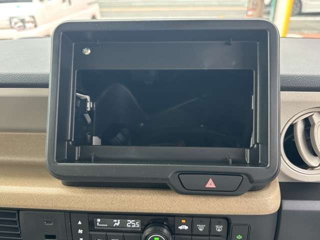 N BOX