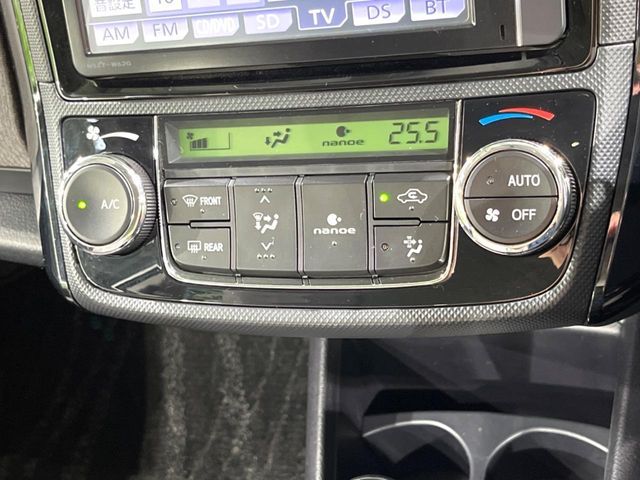 COROLLA AXIO